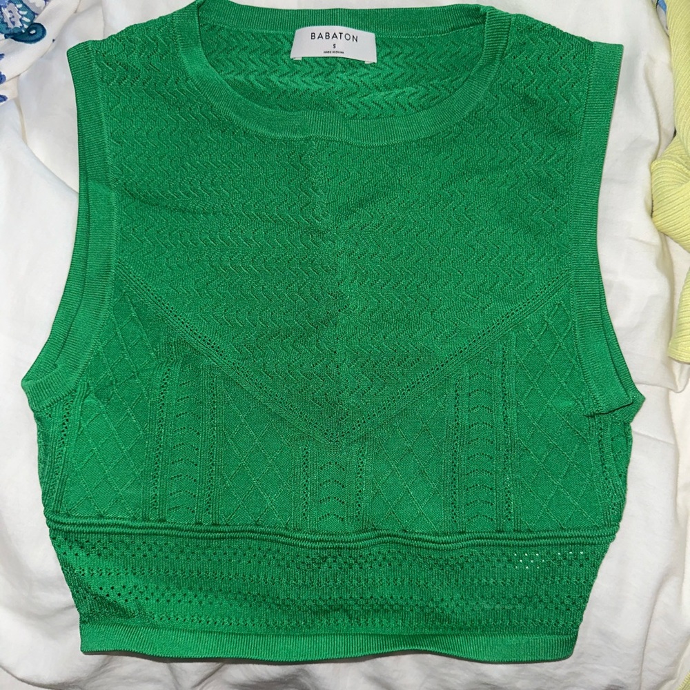 Babaton Cropped Patterned Mesh Tank Green